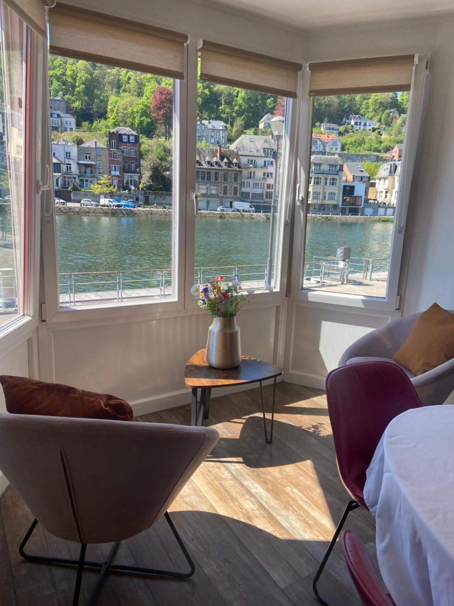 Vikarti Stay, A Lovely House With Incredible View Dinant Eksteriør billede